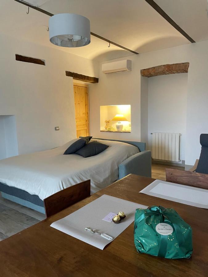 Ferienwohnung Locazione Turistica Cascina Pela Castagnole delle Lanze Exterior foto
